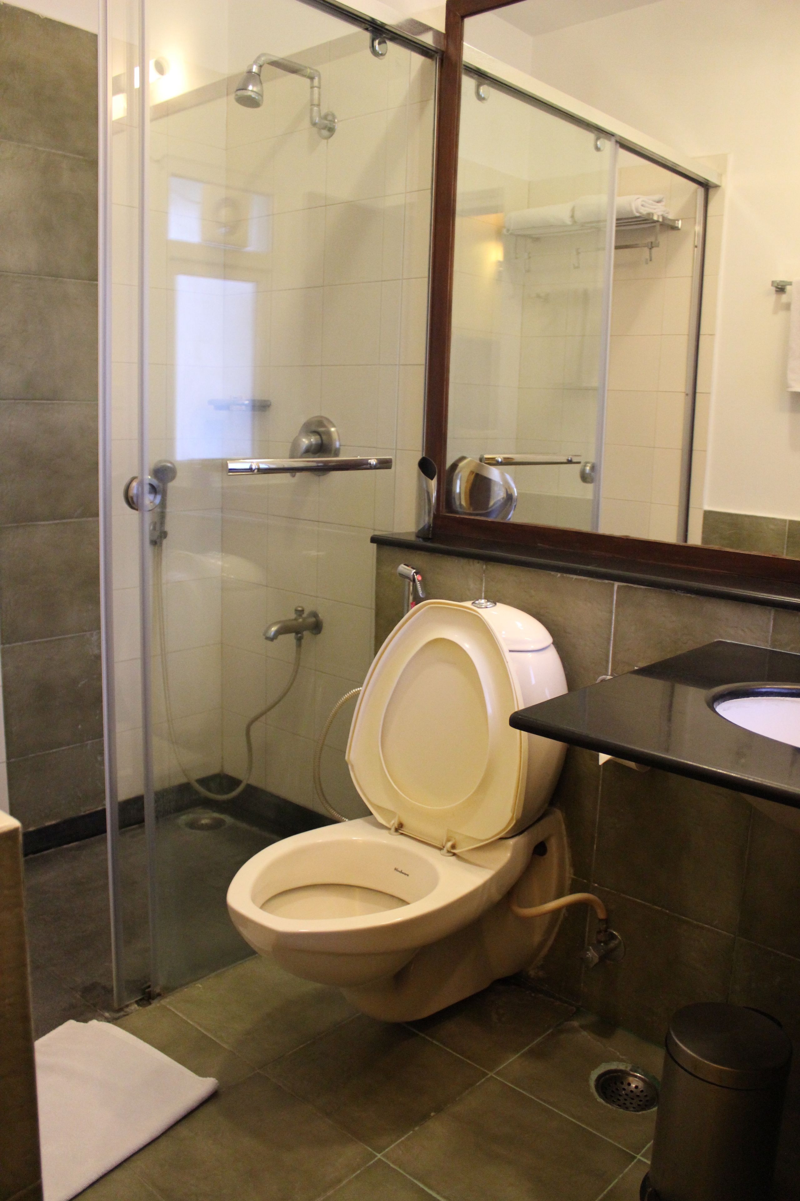 studio room | bathroom | shower, free toiletries, hair dryer, bathrobes