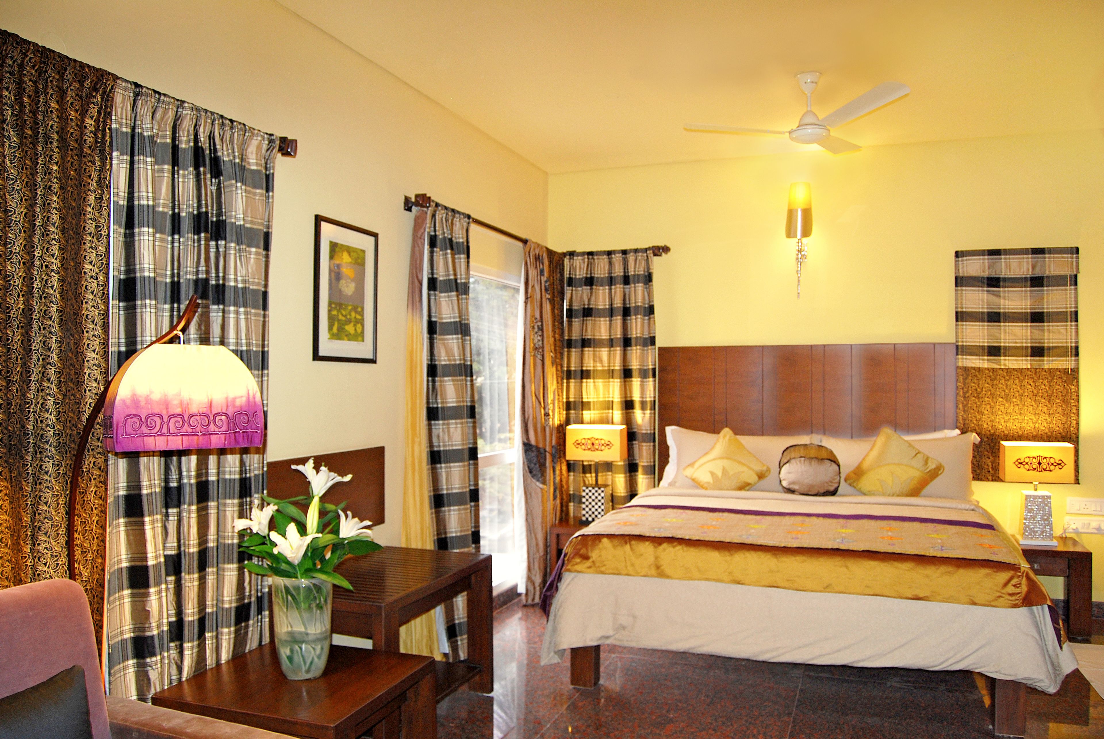 standard room, 1 double bed | minibar, in-room safe, desk, laptop workspace