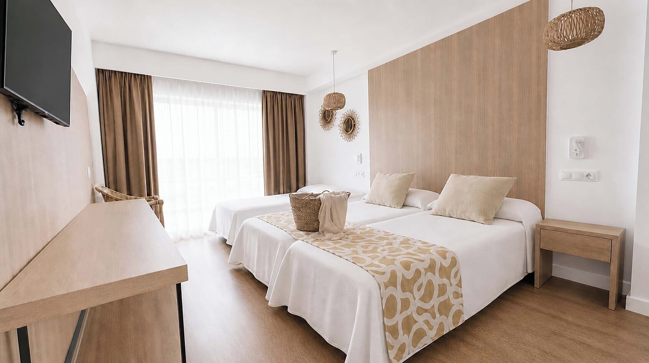 Desk, WiFi (free), bed sheets