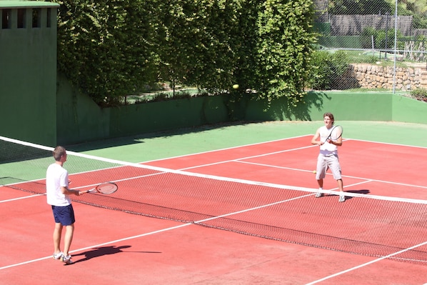Tennis court