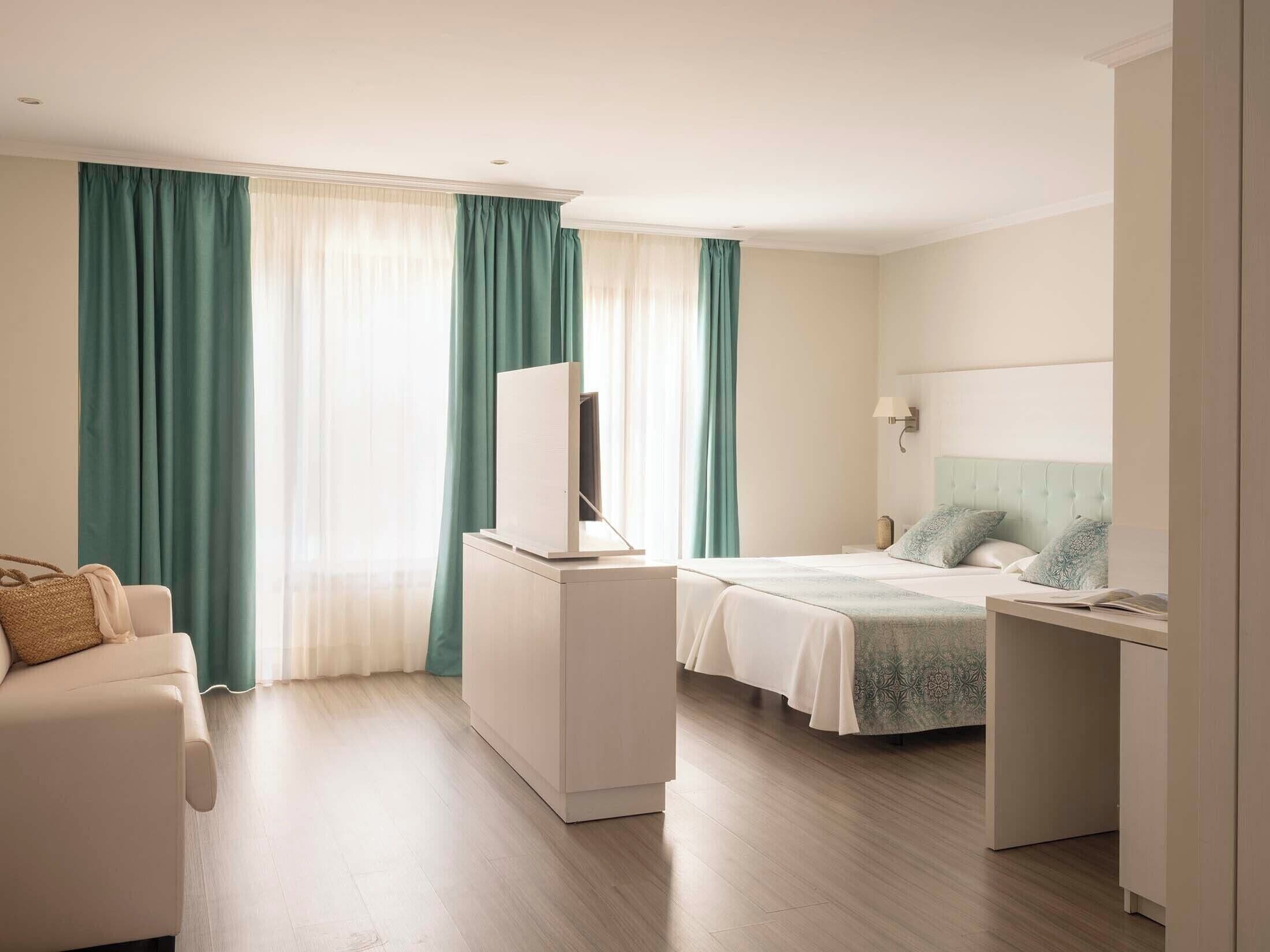 Desk, WiFi (free), bed sheets