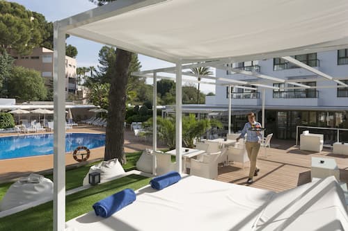 Sun deck