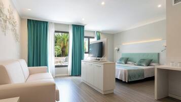 1 slaapkamer, een bureau, gratis wifi, beddengoed