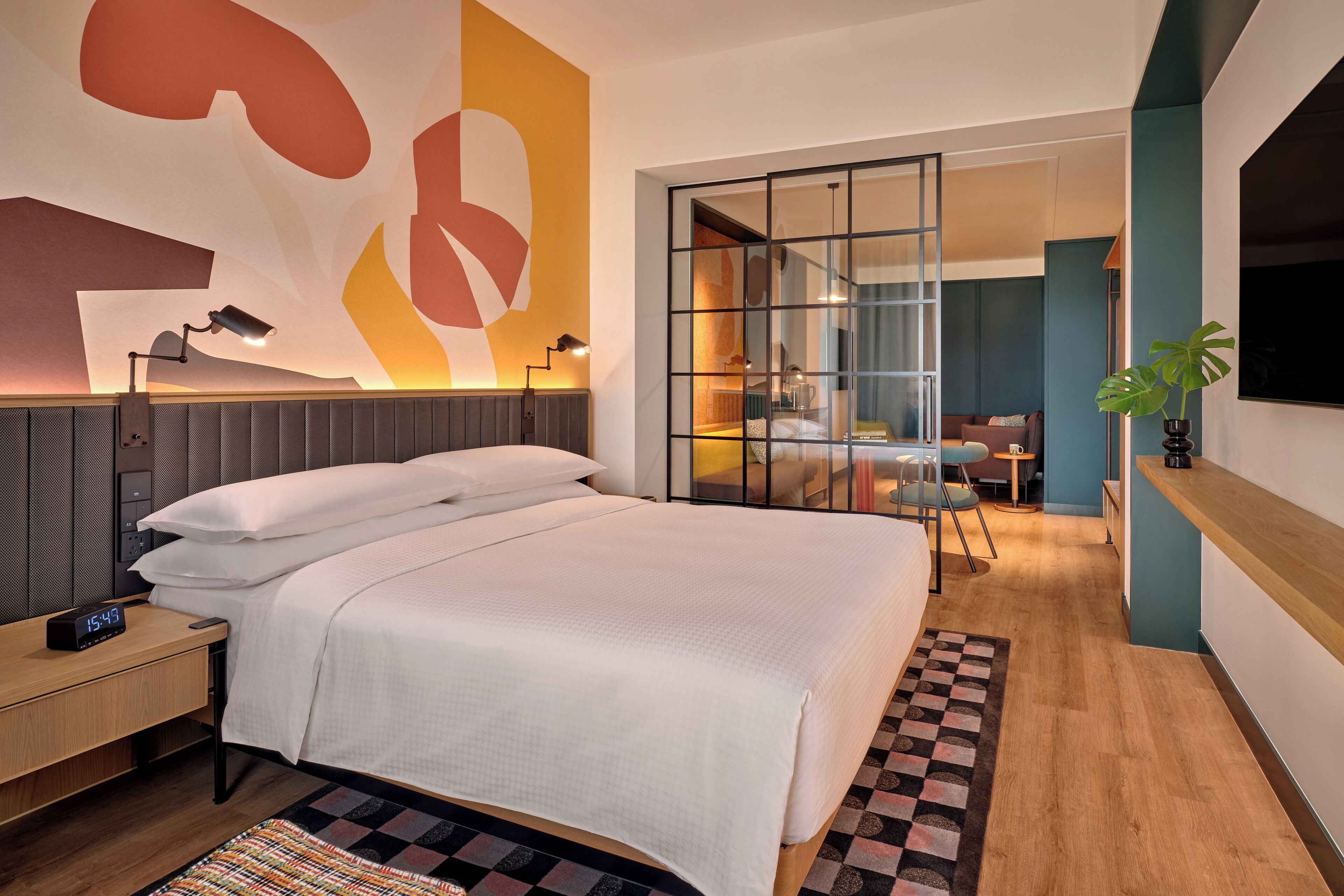 Caja de seguridad en la habitación, escritorio y cortinas blackout 