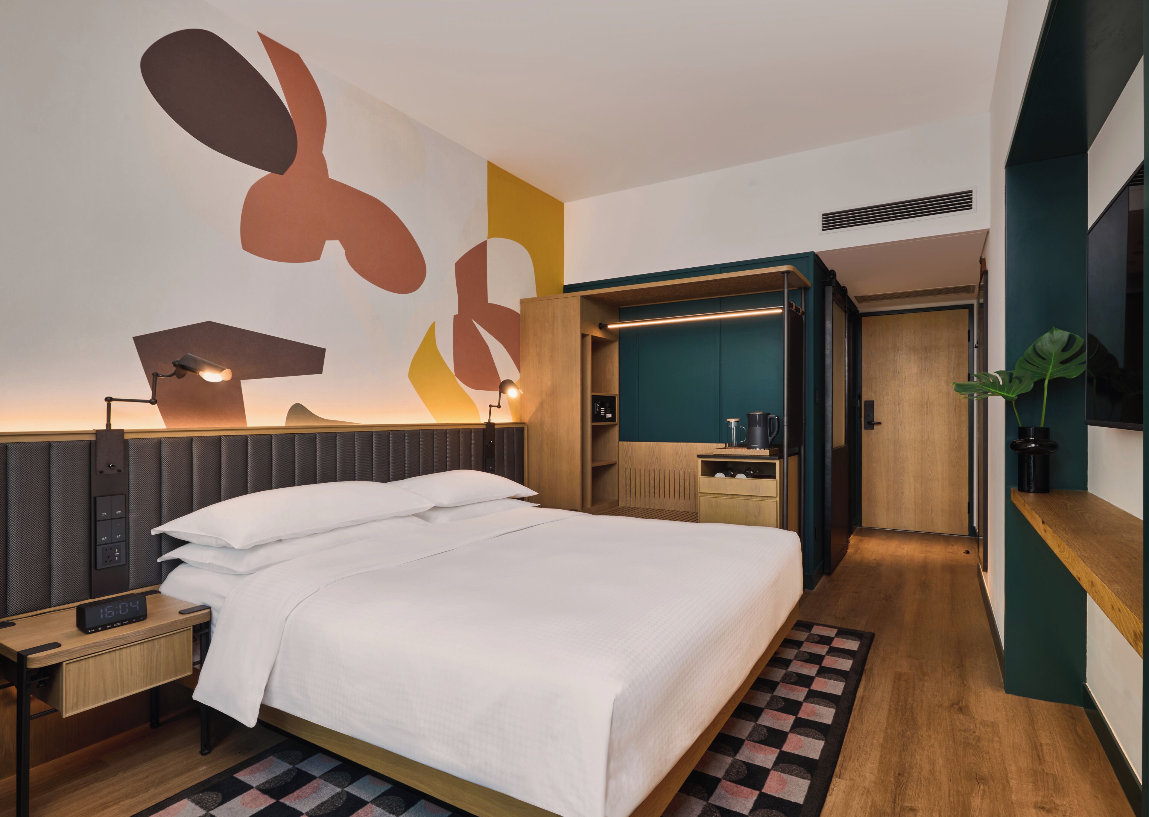 Caja de seguridad en la habitación, escritorio y cortinas blackout 