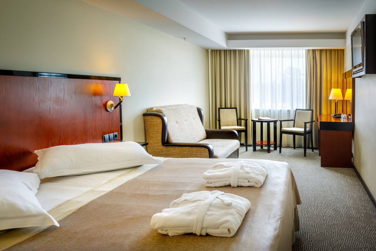 in-room safe, desk, iron/ironing board, travel cot