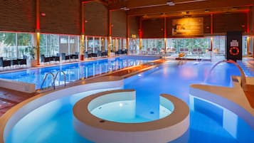 2 indoor pools, outdoor pool