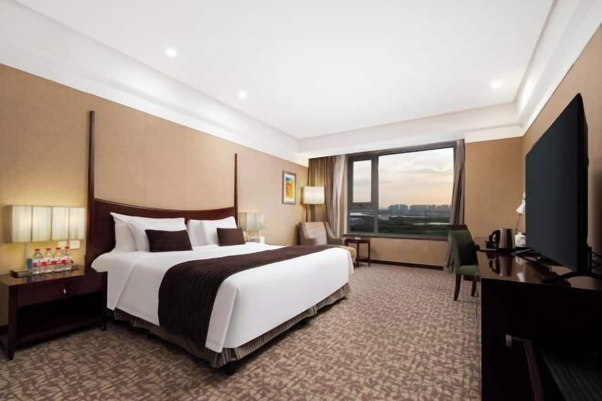 In-room safe, desk, blackout curtains, soundproofing