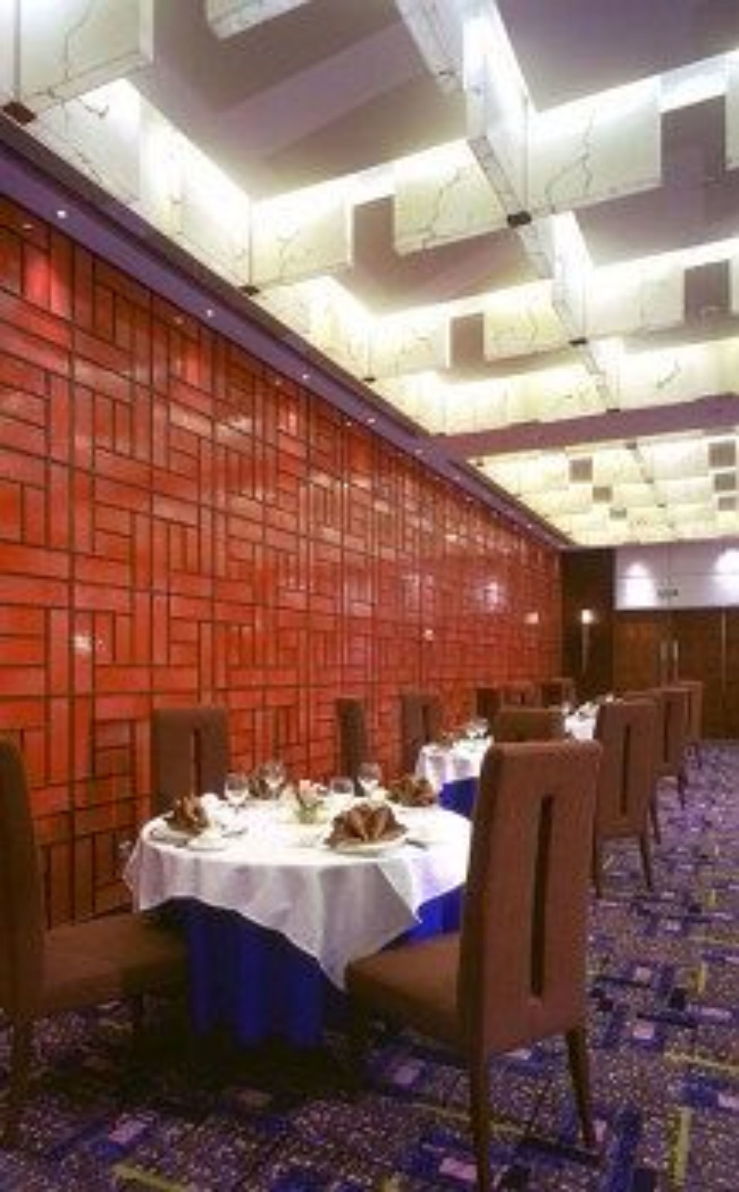 lunch and dinner served