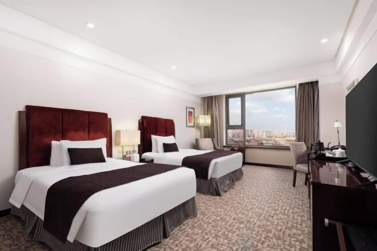 In-room safe, desk, blackout curtains, soundproofing