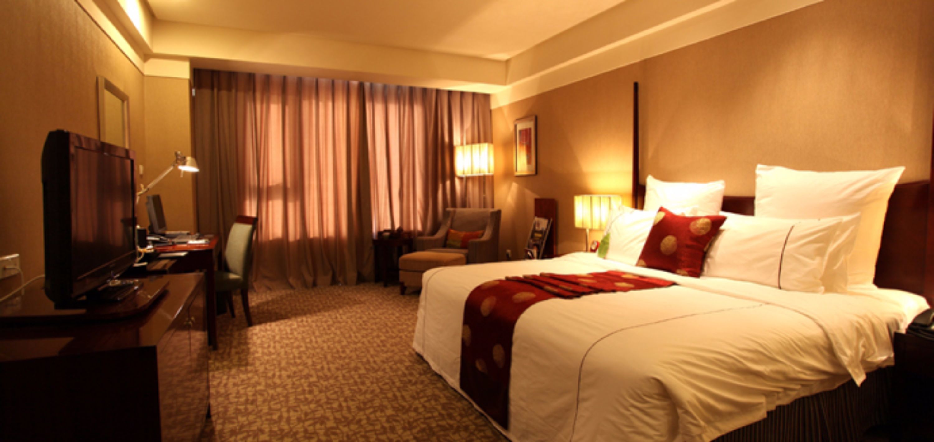 in-room safe, desk, blackout curtains, soundproofing