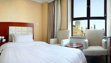 Minibar, in-room safe, alarm clocks