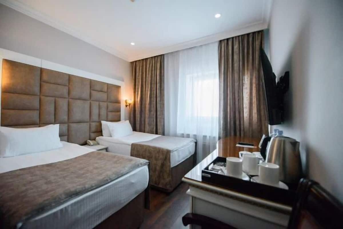 1 habitación, minibar, caja de seguridad en la habitación y escritorio
