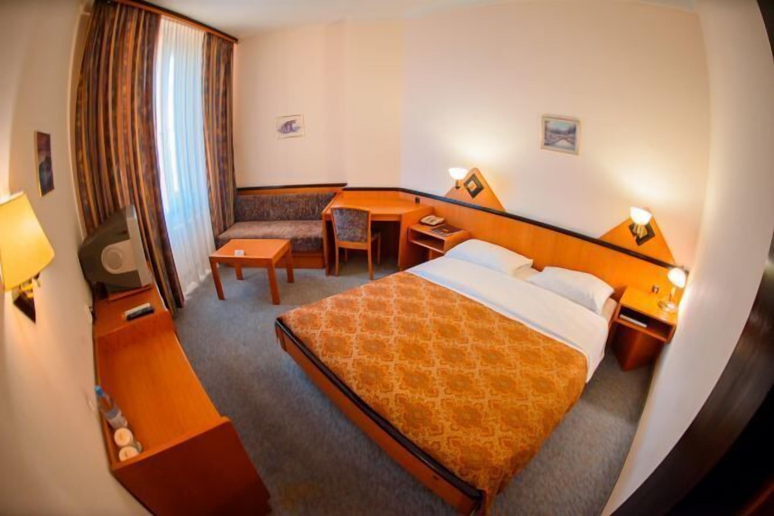 Minibar, in-room safe, desk, soundproofing