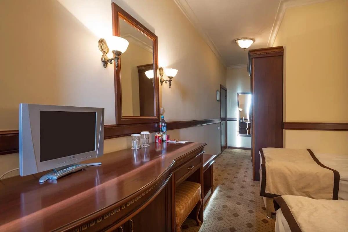 1 bedroom, minibar, in-room safe, desk