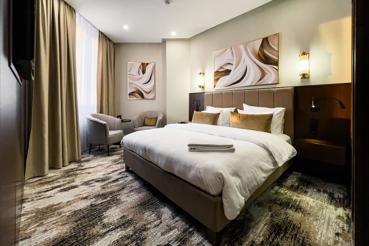 1 bedroom, minibar, in-room safe, desk