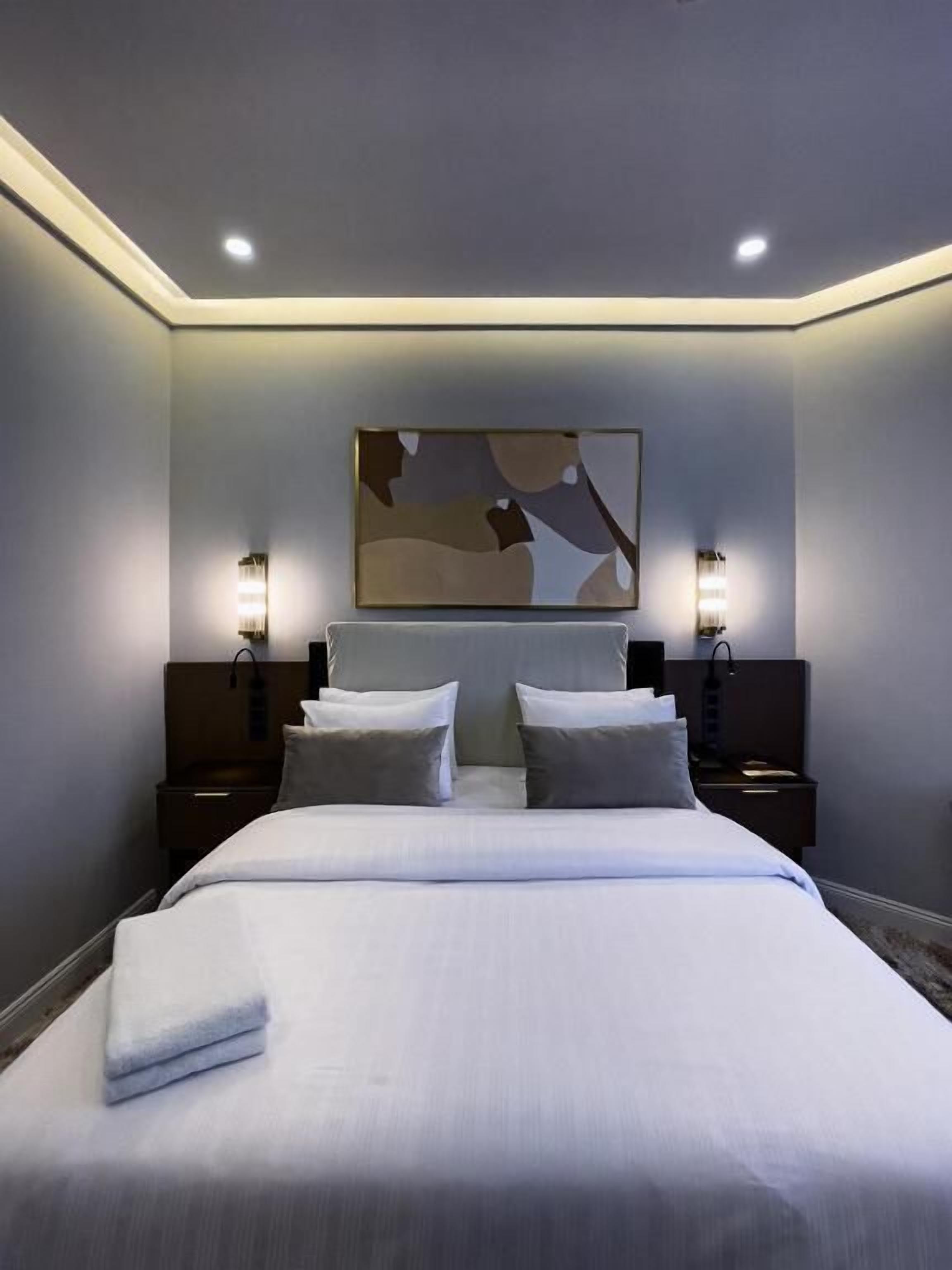 Minibar, in-room safe, desk, soundproofing