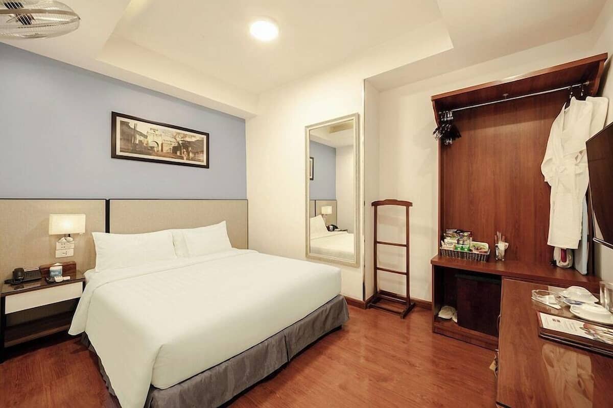 Minibar, in-room safe, blackout drapes, iron/ironing board