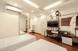 Minibar, in-room safe, blackout curtains, iron/ironing board - A25 Hotel - 46 Chau Long (Hanoi)