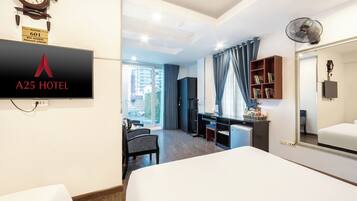 Minibar, caja de seguridad en la habitación y cortinas blackout