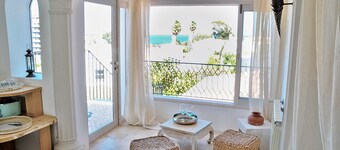 Uma Casa à Beira Sol