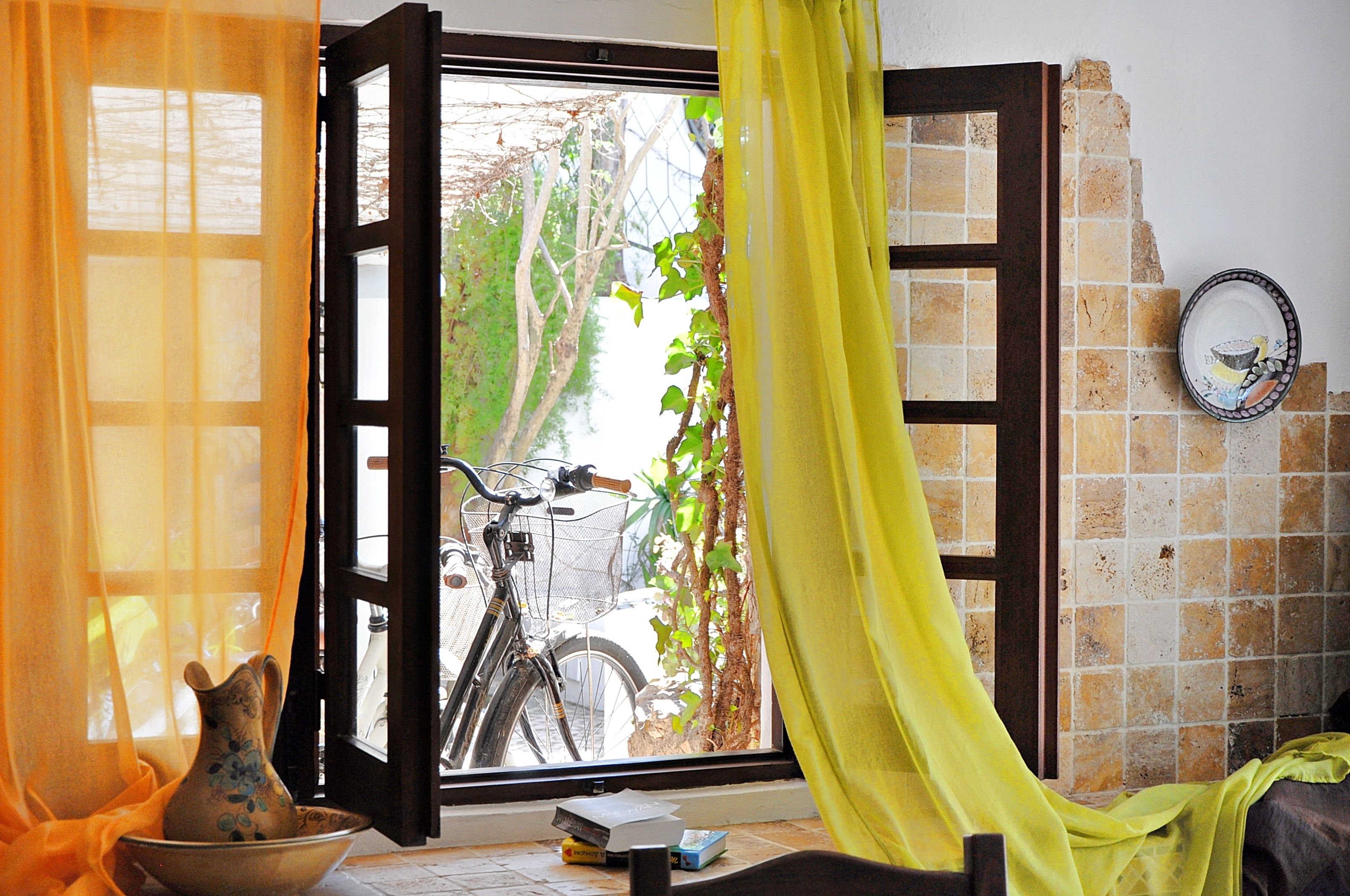 Foto - Uma Casa à Beira Sol