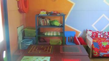Children’s play area – indoor