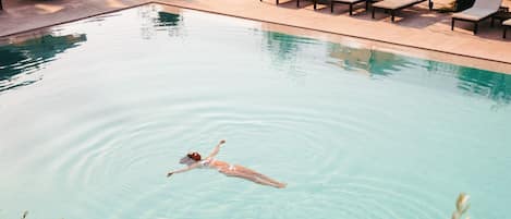 Indoor pool, seasonal outdoor pool, sun loungers