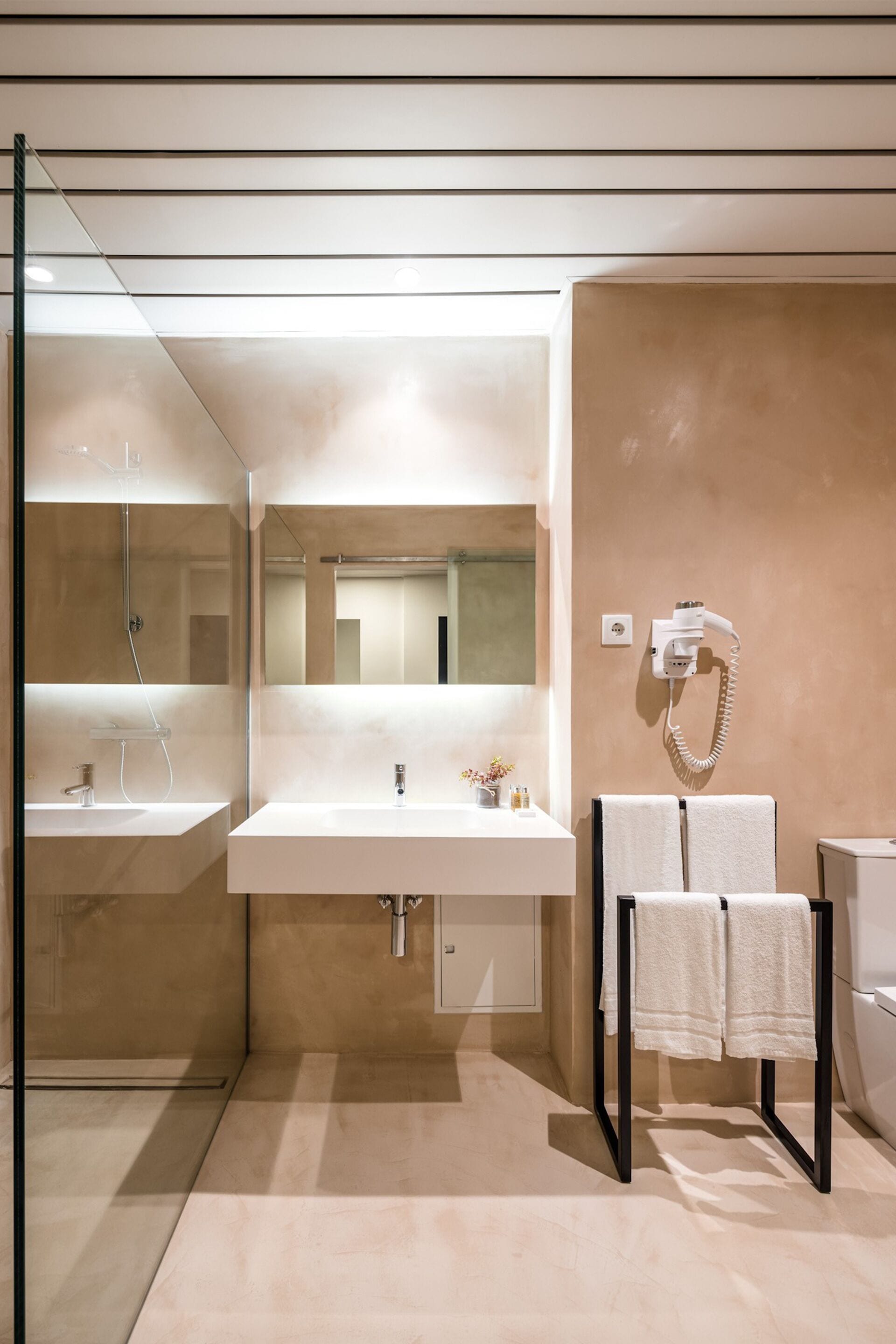 1 bedroom, minibar, desk, blackout curtains