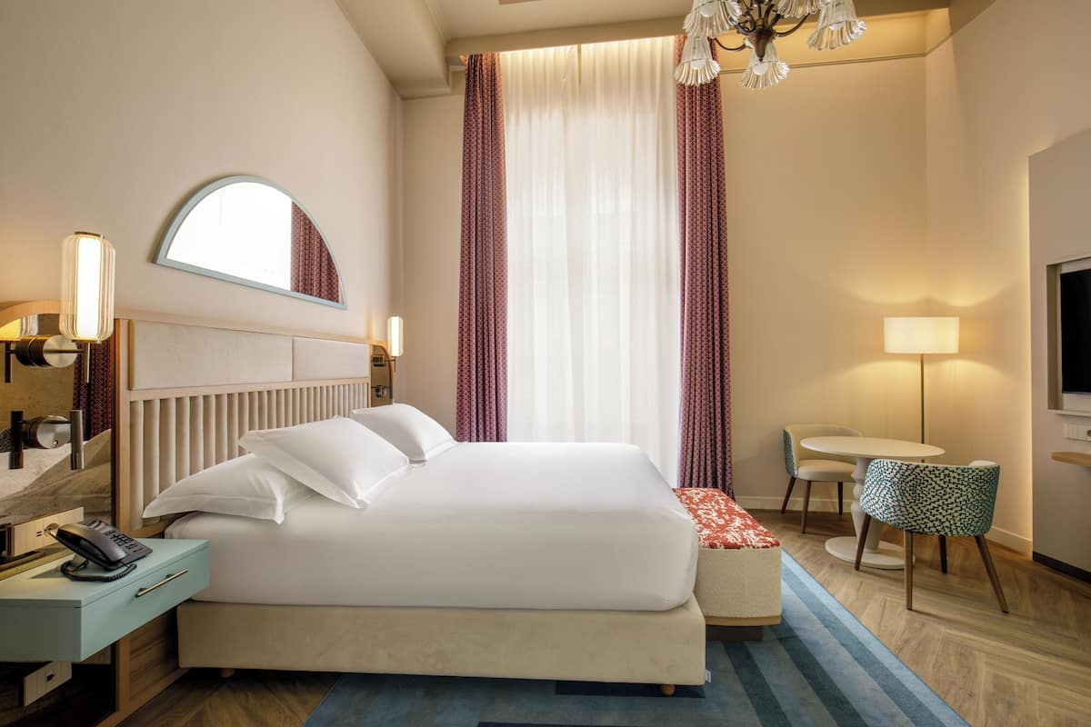 Ropa de cama hipoalergénica y minibar