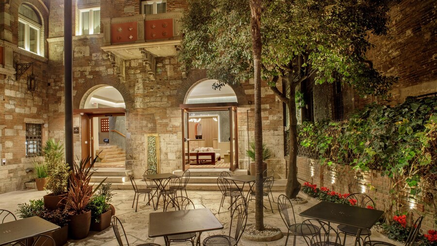 Rosetta Hotel Perugia, Tapestry Collection by Hilton