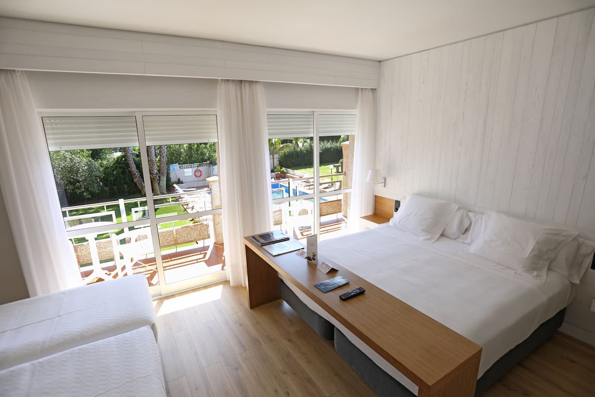 Double Room (With Two Extra Beds) | Minibar, in-room safe, desk, free WiFi