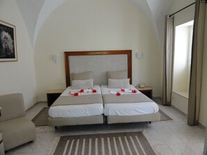 Minibar, desk, free cots/infant beds, rollaway beds - Dessole Le Hammamet Resort (Hammamet)