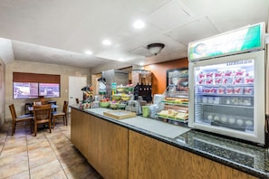 包自助早餐