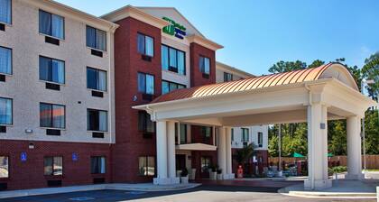 Holiday Inn Express & Suites Ocean Springs by IHG