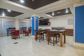 Free buffet breakfast