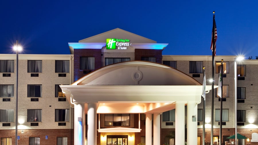 Holiday Inn Express & Suites Ocean Springs by IHG