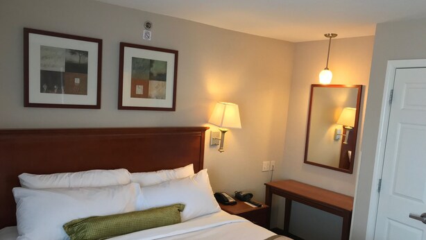 Premium bedding, pillowtop beds, in-room safe, desk
