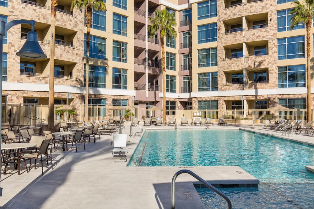 Staybridge Suites: Las Vegas - Stadium District by IHG