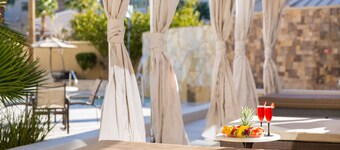 Staybridge Suites: Las Vegas - Stadium District by IHG