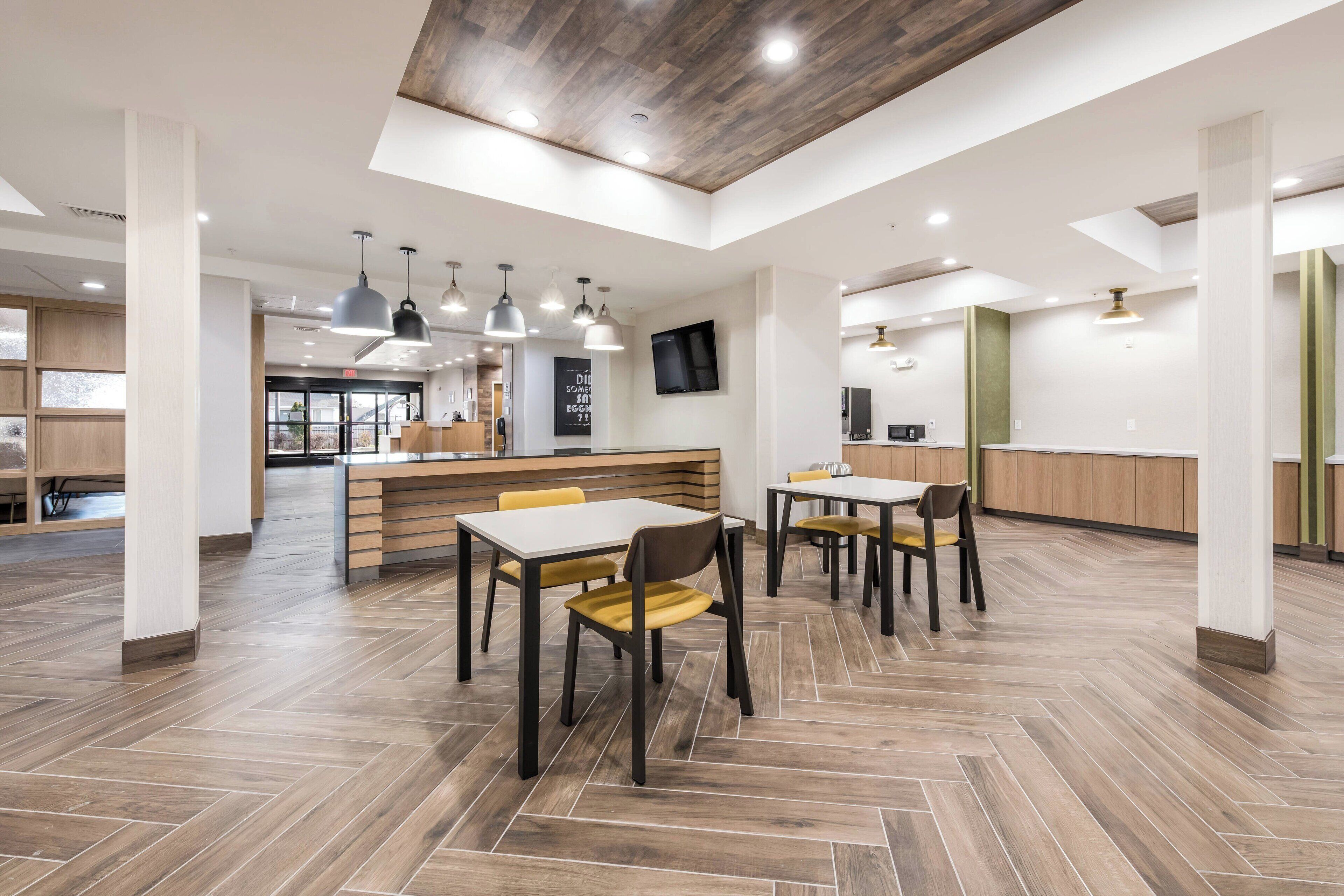 free daily continental breakfast