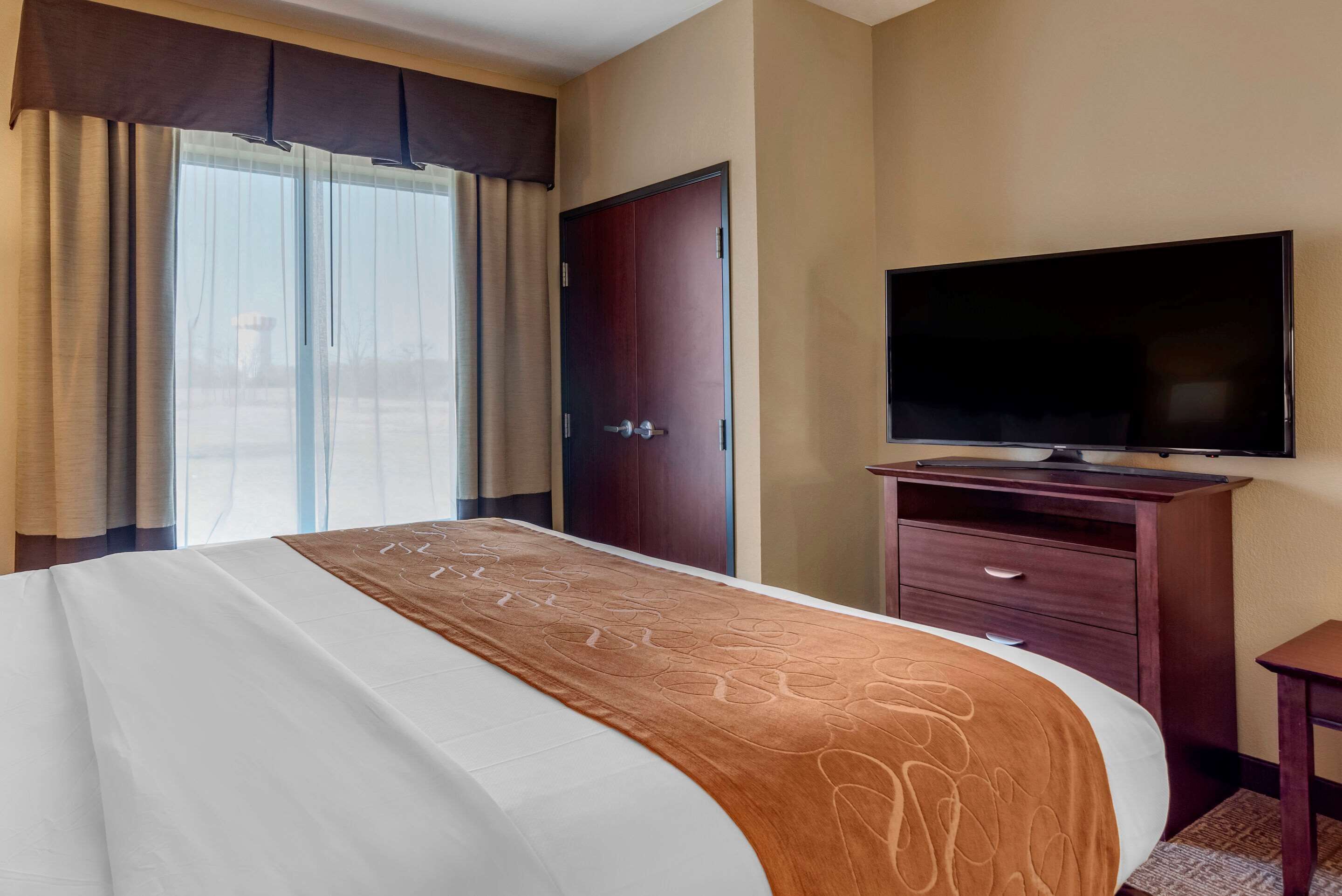 egyptian cotton sheets, premium bedding, down duvets, blackout curtains