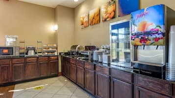 Free daily continental breakfast