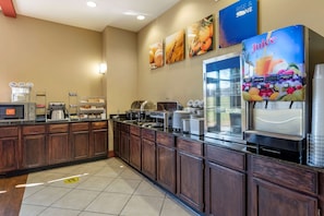 Free daily continental breakfast