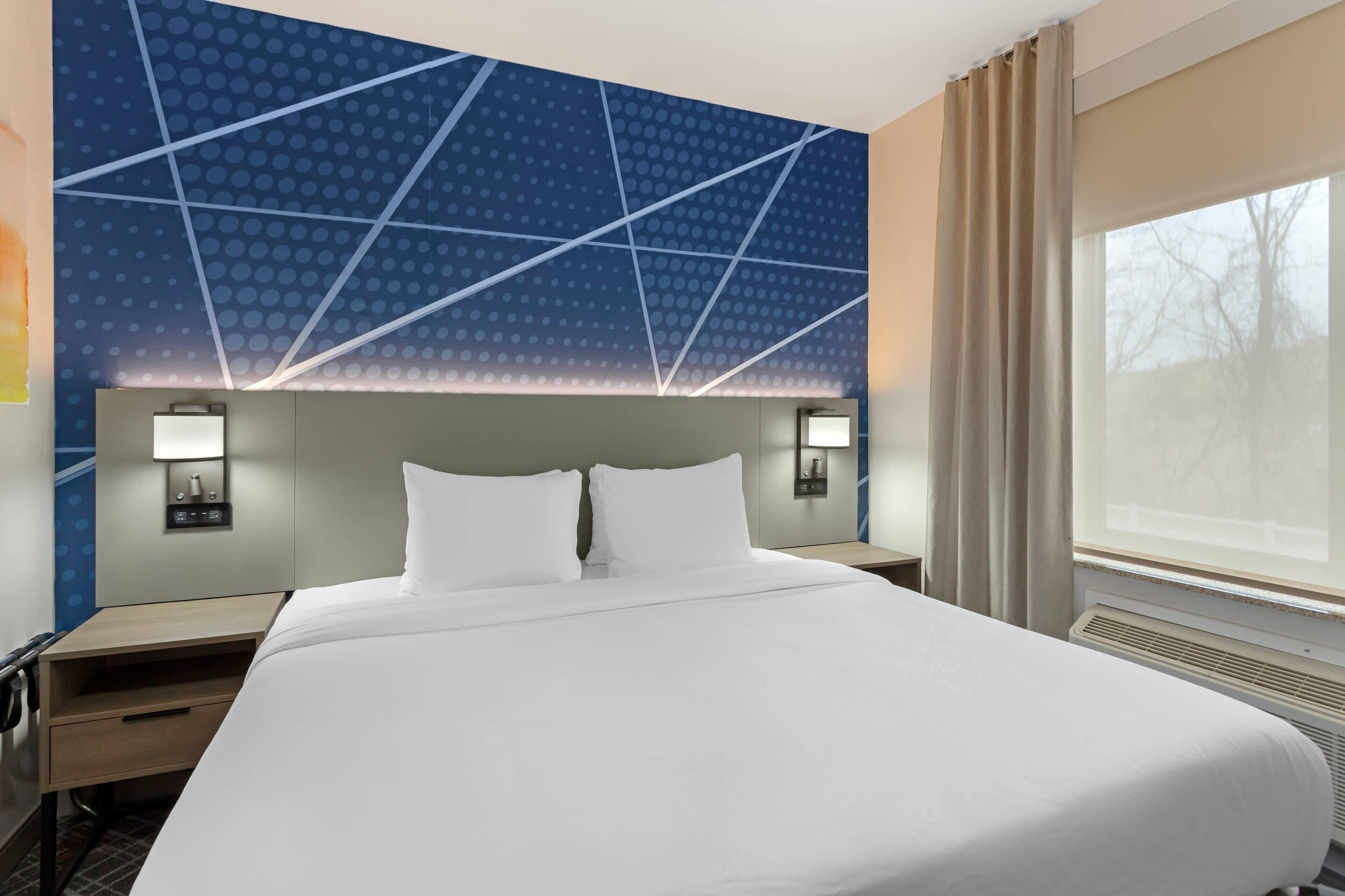 Rom – standard, 1 kingsize-seng, ikke-røyk | Senger med overmadrass, skrivebord og skrivebord for bærbar PC