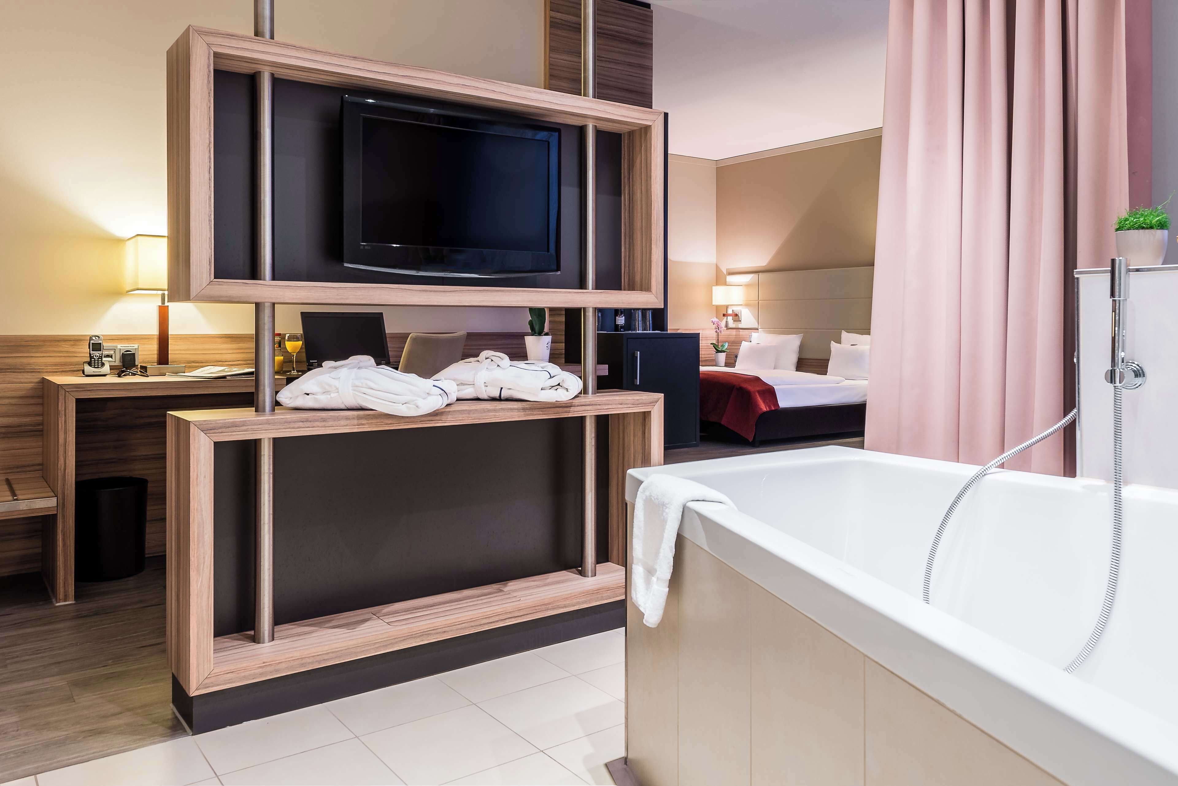 Suite, 2 Twin Beds, Bathtub | Room amenity