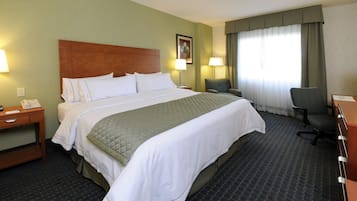 Standard Room, 1 King Bed, Accessible | In-room safe, desk, iron/ironing board, free WiFi