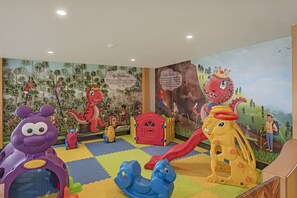 Zona de jocs infantil: a l'aire lliure