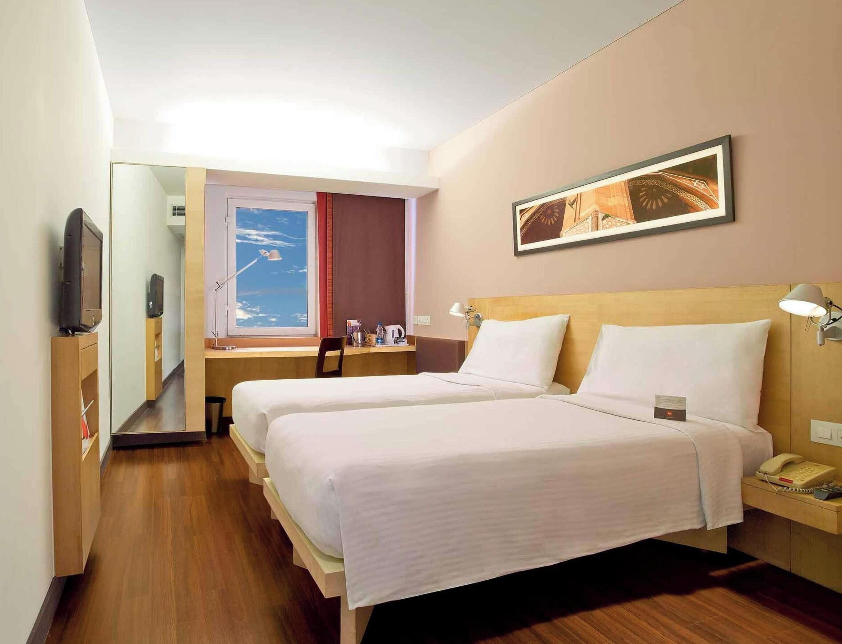 Superior Twin Room, 2 Twin Beds (2 Complimentary beers per Day) | Minibar, in-room safe, desk, laptop workspace