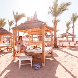 Private beach, sun-loungers, beach umbrellas, beach towels